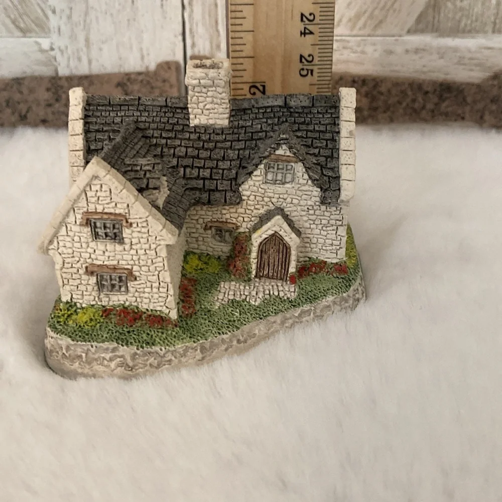 David Winter 1982 Cotswold Mini Cottage